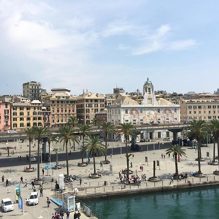 Wow Home 2 - 175 Mq - Posteggio Privato - Davanti Porto Traghetti - Fino A 10 Posti Letto - Balcone Genova Kültér fotó